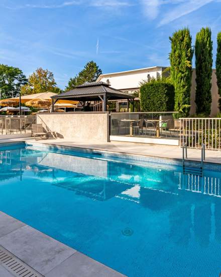 Novotel Collégien · 4-star Hotel Marne-la-Vallée · Swimming Pool